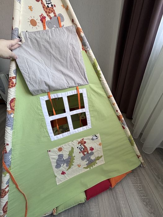 Cort teepee cu salteluta