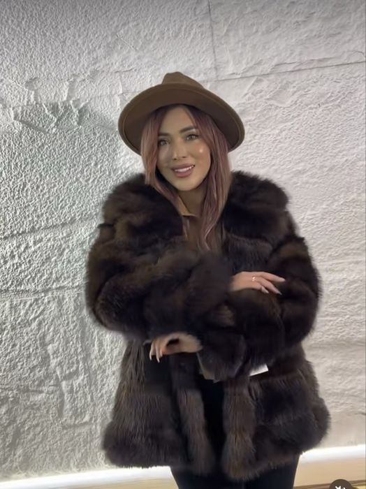 Продам шубу под соболь