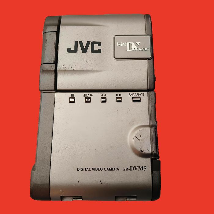 RARITATE-camera video JVC GR-DV M5 +docking+telecomanda IMPECABILA
