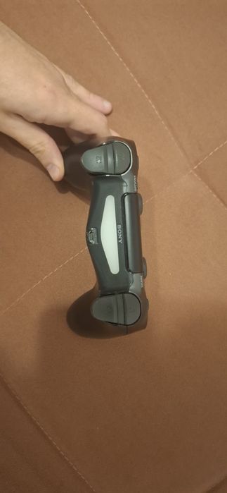 Playstation 4 slim, 1 tb + un controller