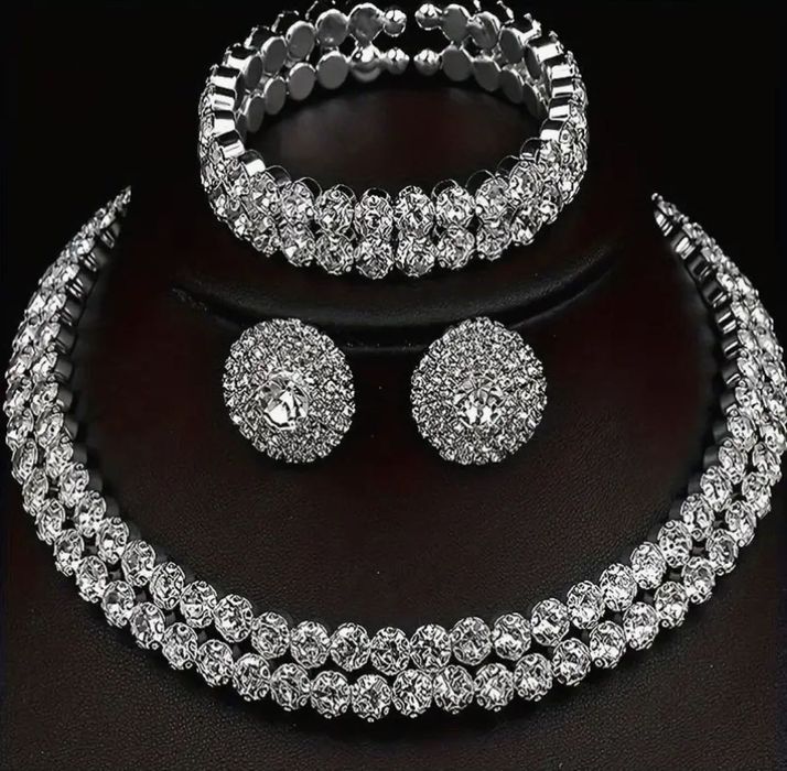 D*I*O*R колиета обеци