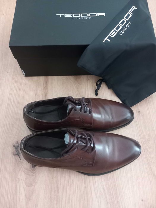 Подарявам за абитуриент в нужда Мъжки обувки Teodor - естествена кожа