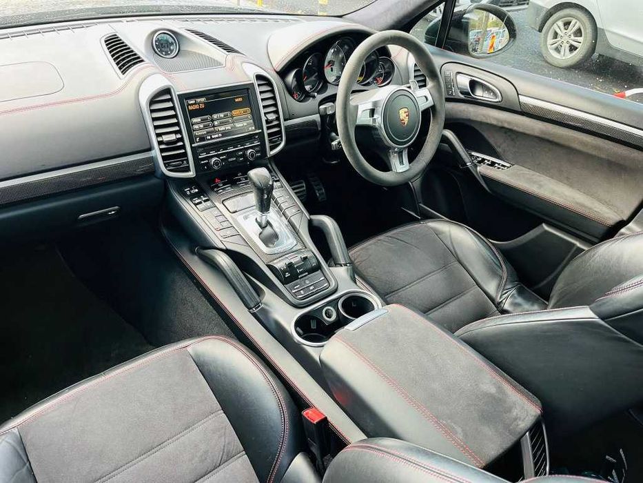 Dezmembram Porsche Cayenne 92A 4.8 GTS benzina 309 kw, 420 cp An 2015