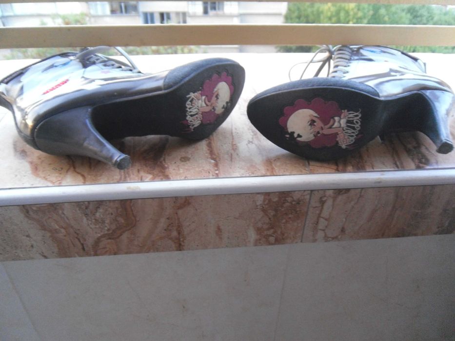 Дамски официални обувки с висок ток