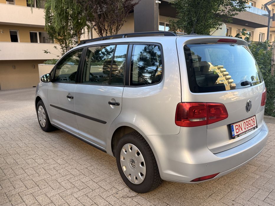 VW  touran 2012 AUTOMAT