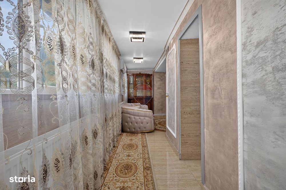 Casă complet renovată în zona ultracentrală | Pecica