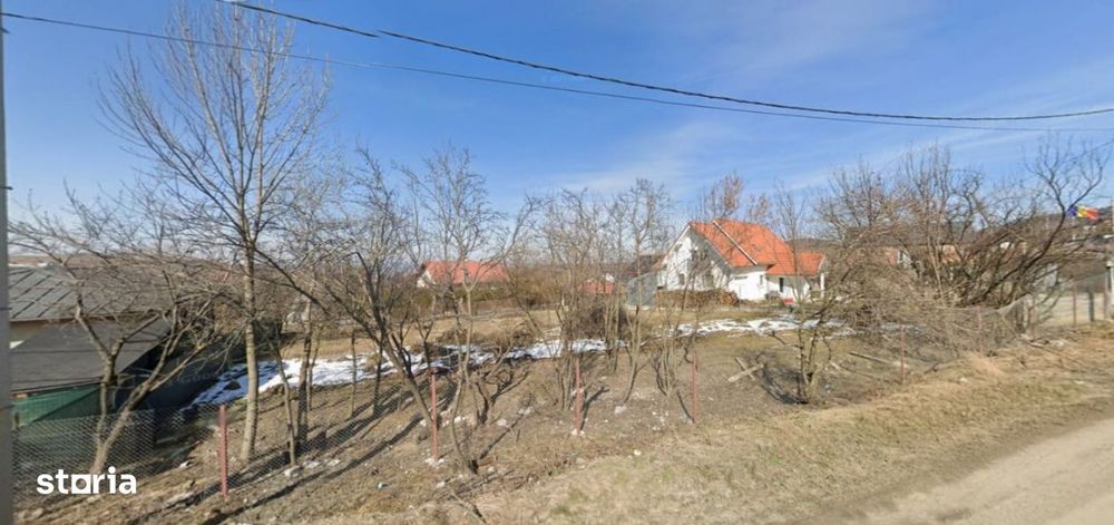 Salicea – teren intravilan 920 mp, front 28 m la doua strazi, utilit