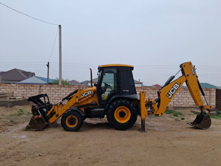 Эксковатор погрузчик jcb 3cx