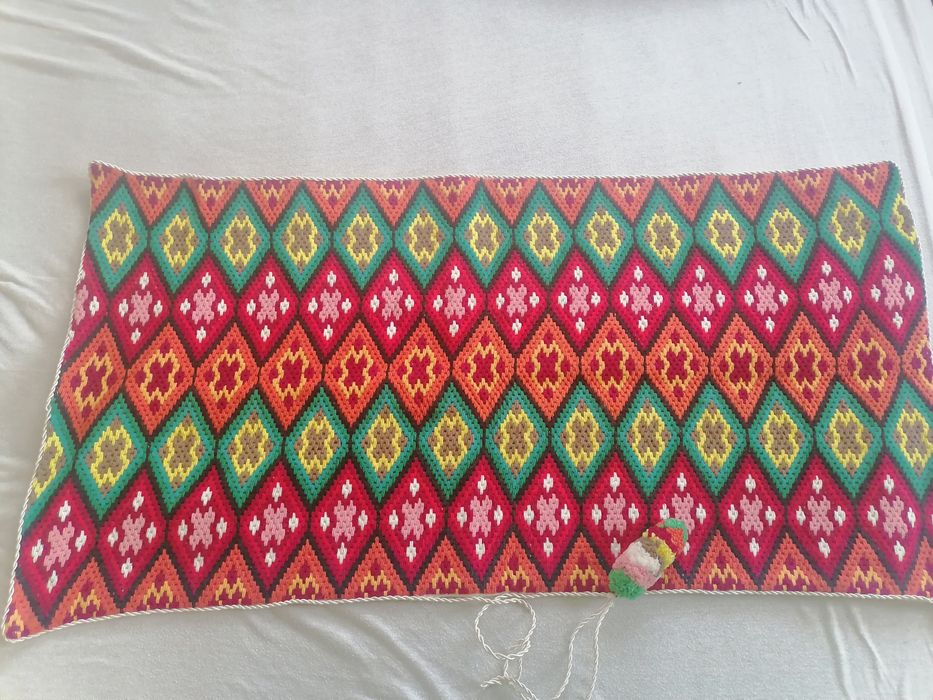 Ковьор и калъфки ръчно изработени