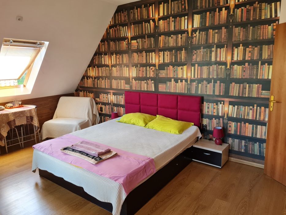 Боксониера в центъра под наем