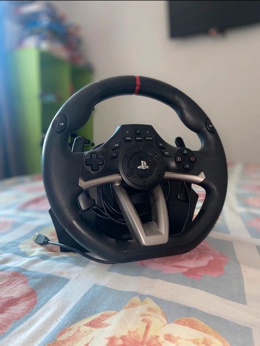 Vând Volan playstation 4 cu fir lung