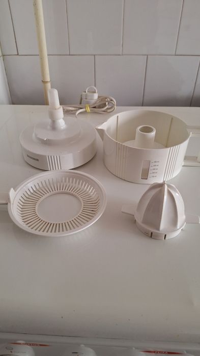 Storcator de fructe...