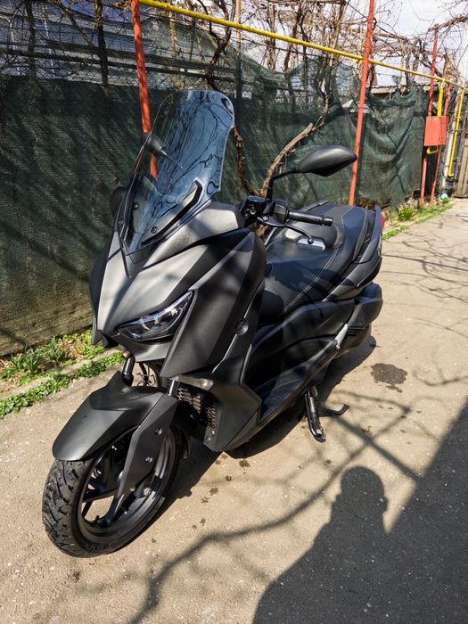 Yamaha X-Max 300
