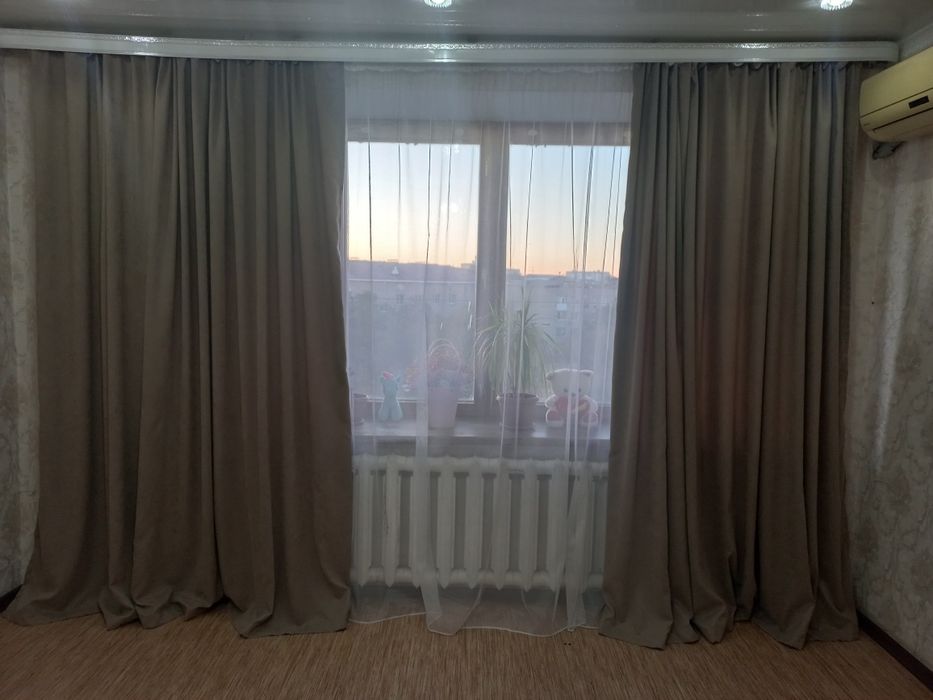 Продам шторы для гостиной