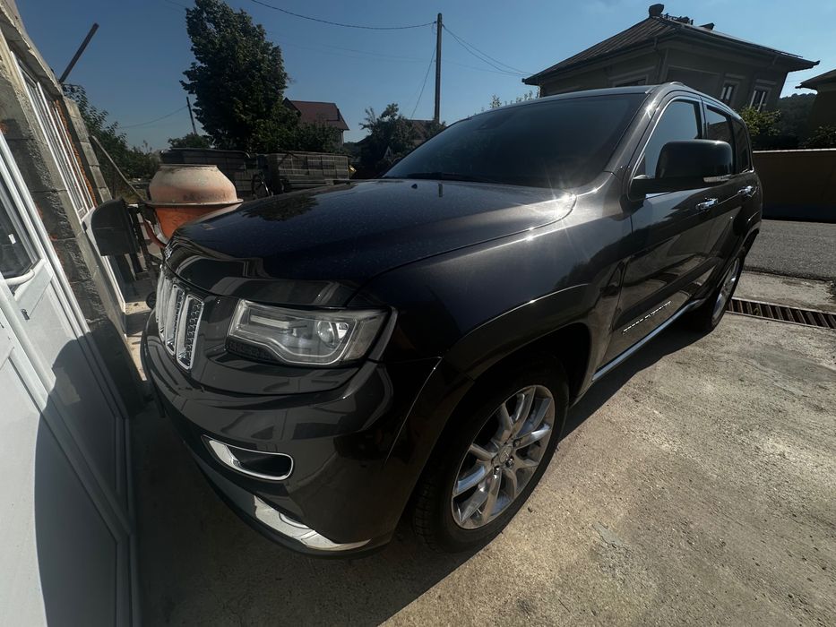 Jeep grand cherokee summit Astept oferte din partea voastră accept și schimb la alt preț