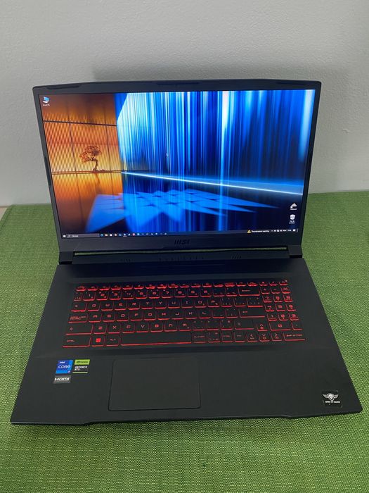 Laptop gaming MSI Katana GF76 11UD