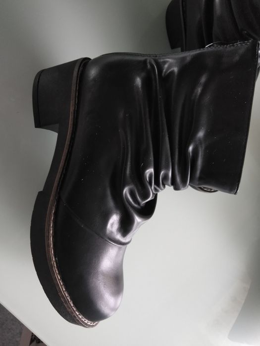 Есенни боти в черно ,сиво,кафяво