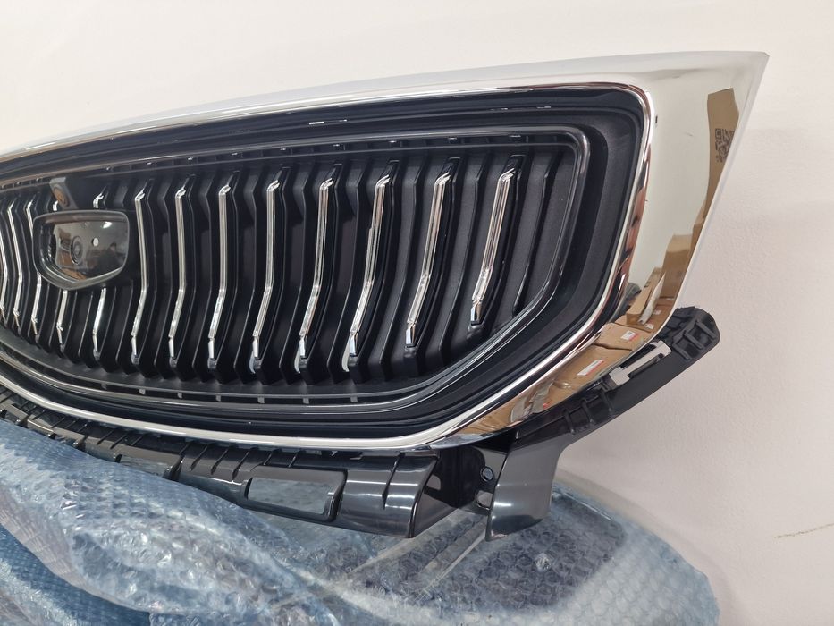 Решетка радиатора Geely Emgrand