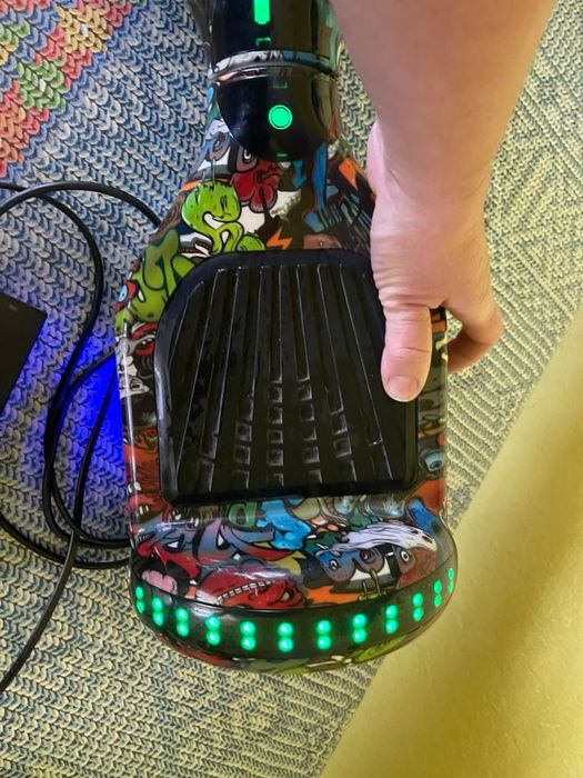 Vand hoverboard cu lumini si telecomanda