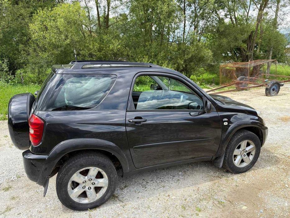 Toyota RAV4 2.0 Diesel 2004, 3 usi