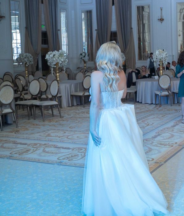 Vand rochie de mireasa