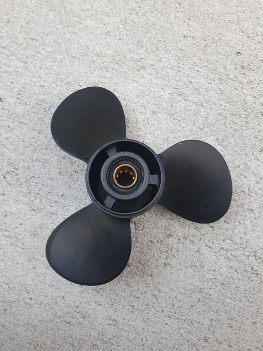 Перка-пропелер за извънбордови двигател