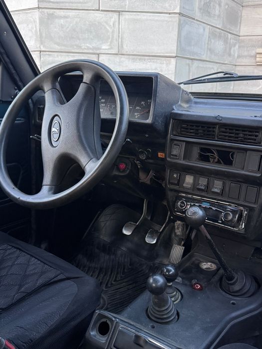 Автомобиль Нива 21213