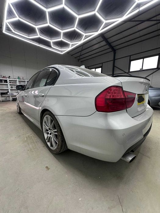 Dezmembrez BMW Seria 3 E90 LCI