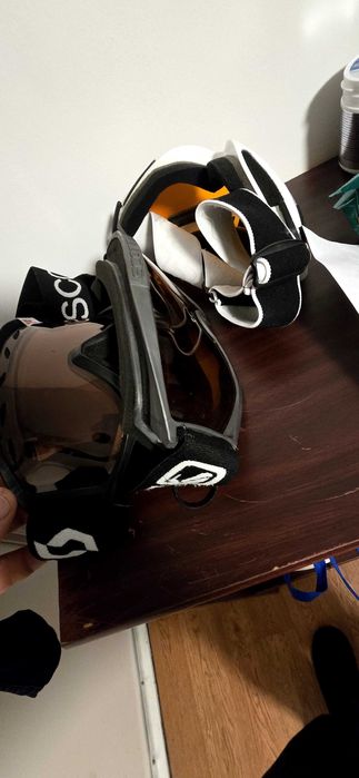 Ски очила скотт,не са нови ,но са здрави и запазени