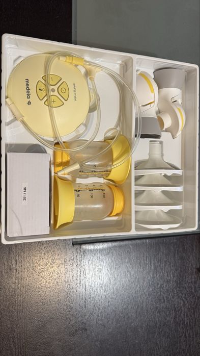 Продавам двойна помпа за кърма Medela