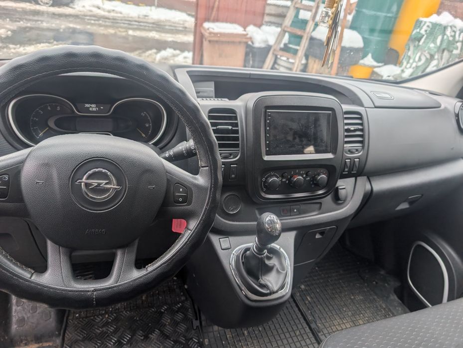 Opel Vivaro 8+1, 2017