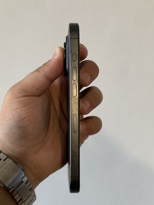 Продам Iphone 15pro