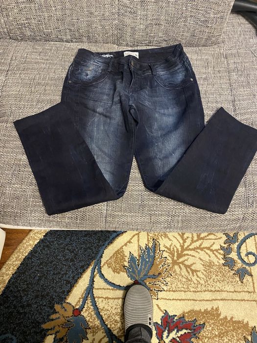 Vând blugi upsa polo