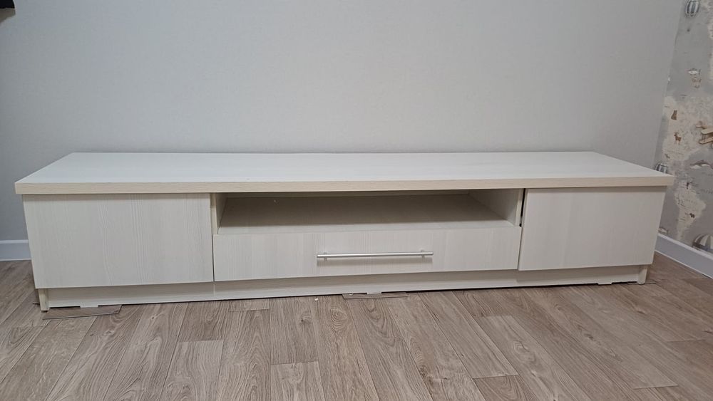 Продам тв тумба под телевизор