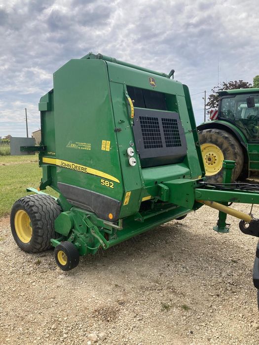 Пресс подборщик рулонный John Deere