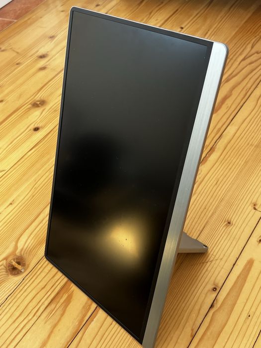 Преносим монитор