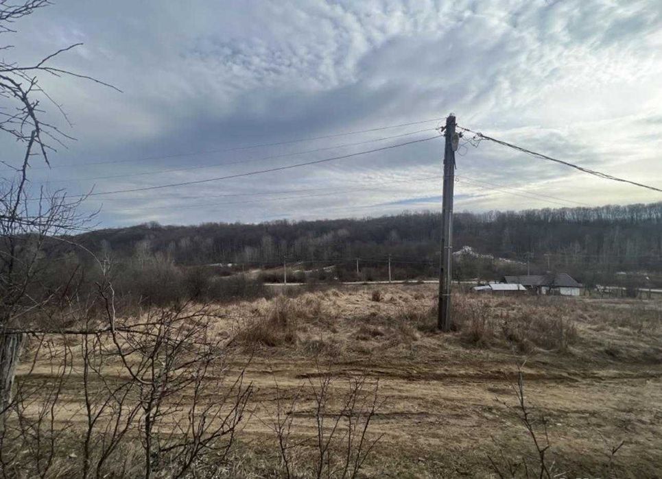 Teren intravilan 11.700 mp, Comuna Poiana Lacului, Județ Argeș