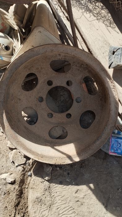 Diska sotiladi narxi 400.000