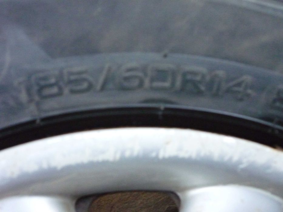 Volkswagen Golf 3 sau Volkswagen Vento ROTI COMPLETE IARNA