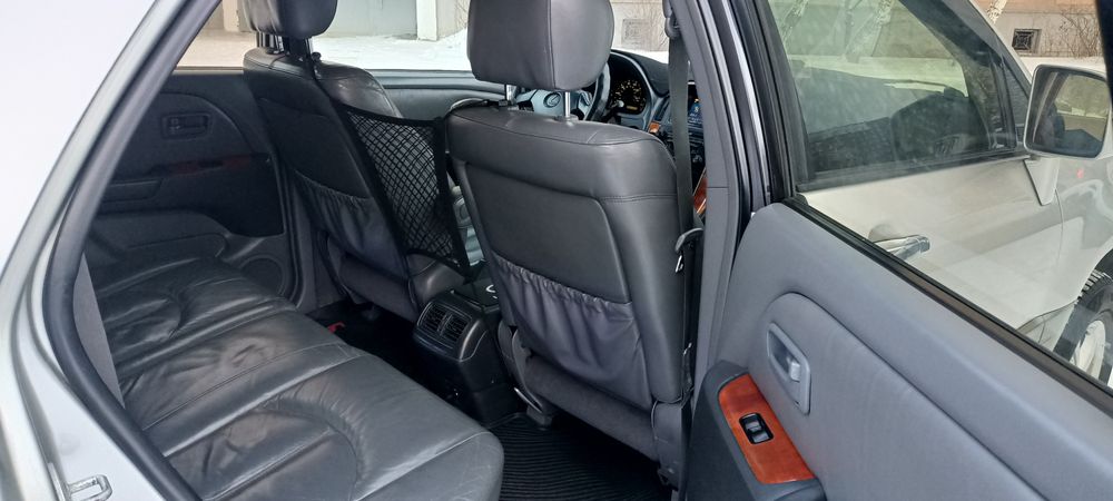 Продам Лексус РХ 300