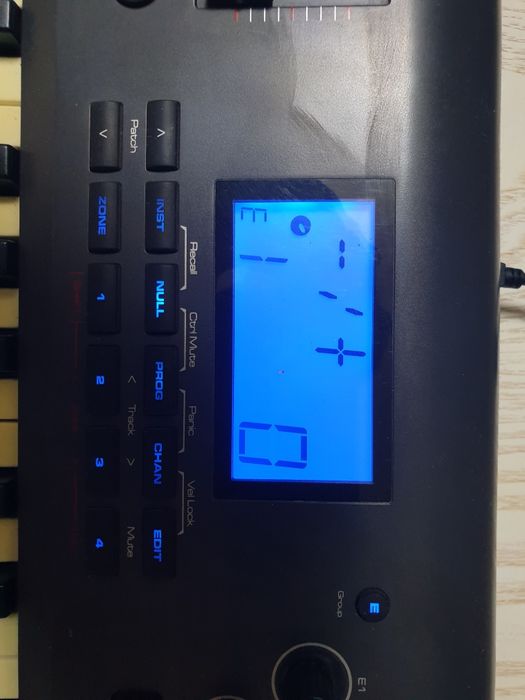 M-Audio Axiom 49  миди клавиатура