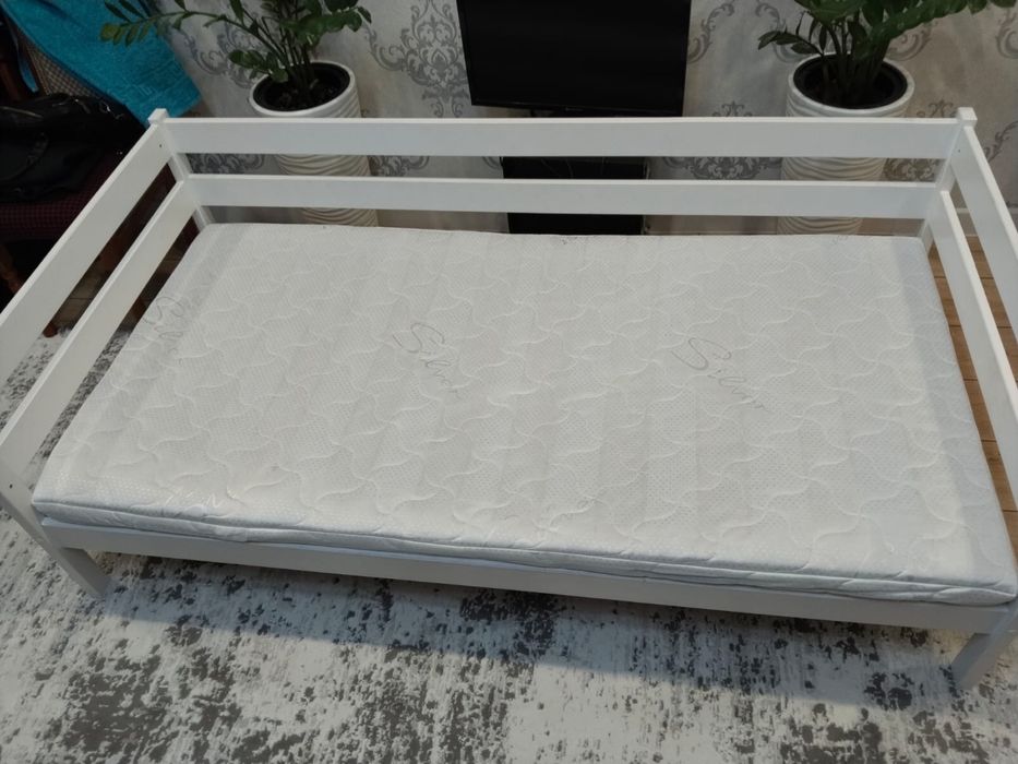 Продам кровать 185х95
