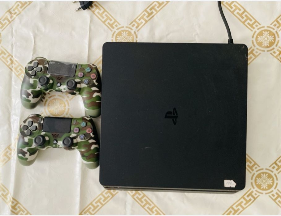 Playstation 4 slim/плестейшн 4 слим