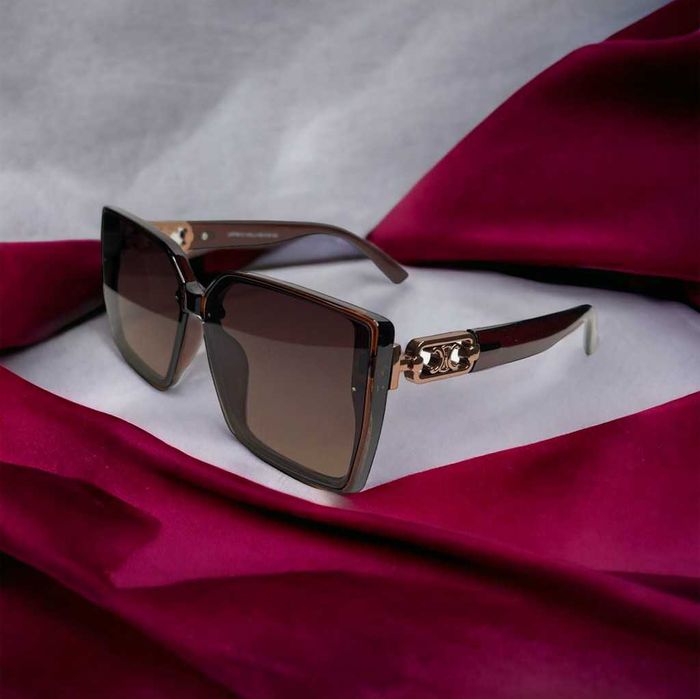 Дамски слънчеви очила - различни видове