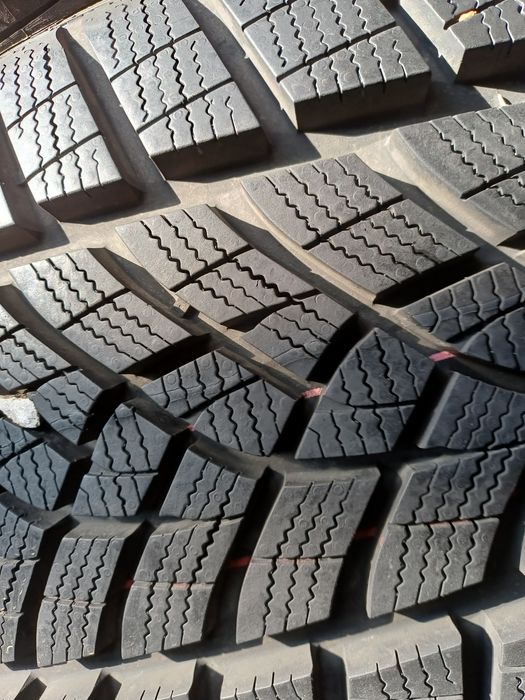 Гуми 245/45/20 Гудиар