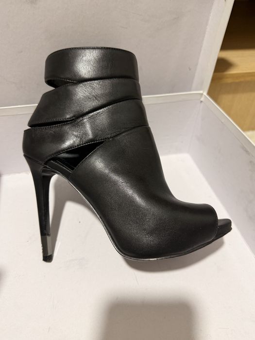 Шикарные ботильоны Guess 36 размер