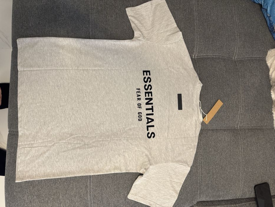 Tricou essential
