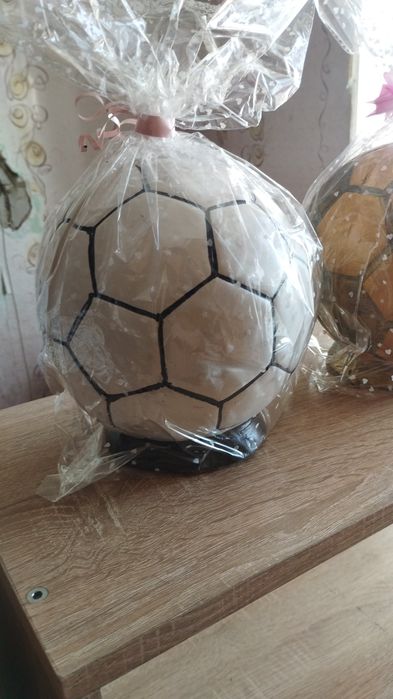 Той бастар гипстан жасалған капилка