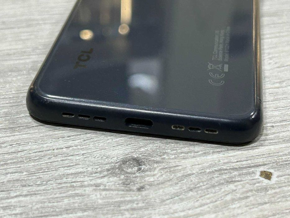 TCL 306 32GB 3GB RAM Dual