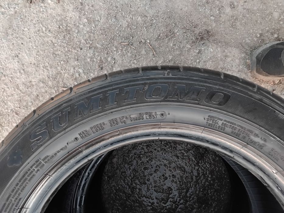 Гуми 215 55 16 Sumitomo Сумитомо Япония 2  броя - нов внос. Не са нови! Вианор